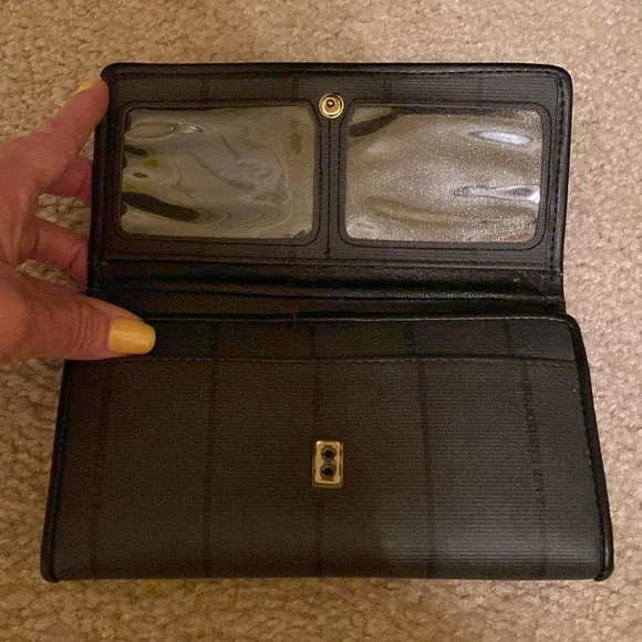 Women’s Vintage Liz Wallet - Picture 4 of 4